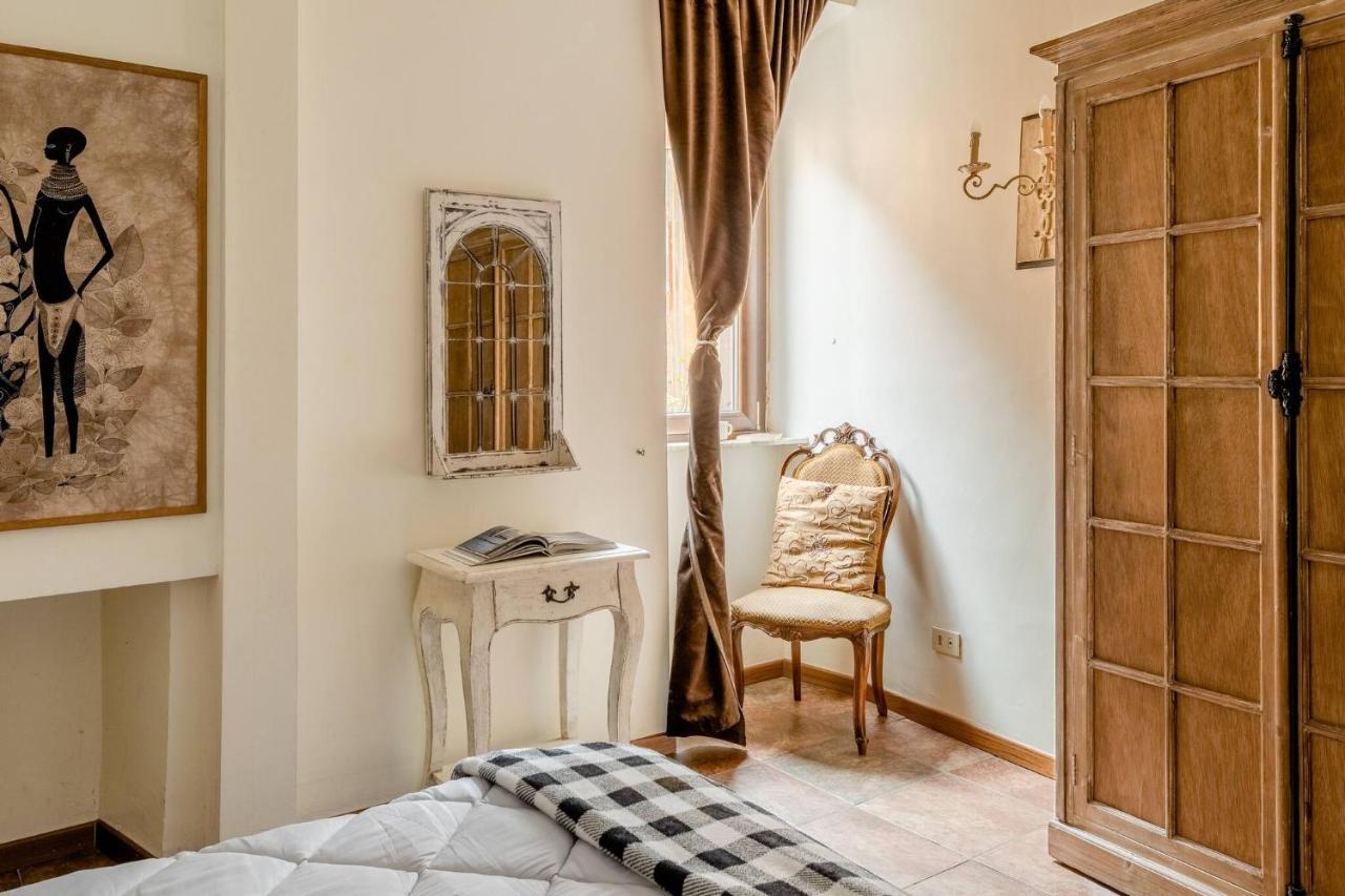 Appartamento Right In The Ancient Historical Center Two Bedrooms Two Bath, Up To 6 Pax Roma