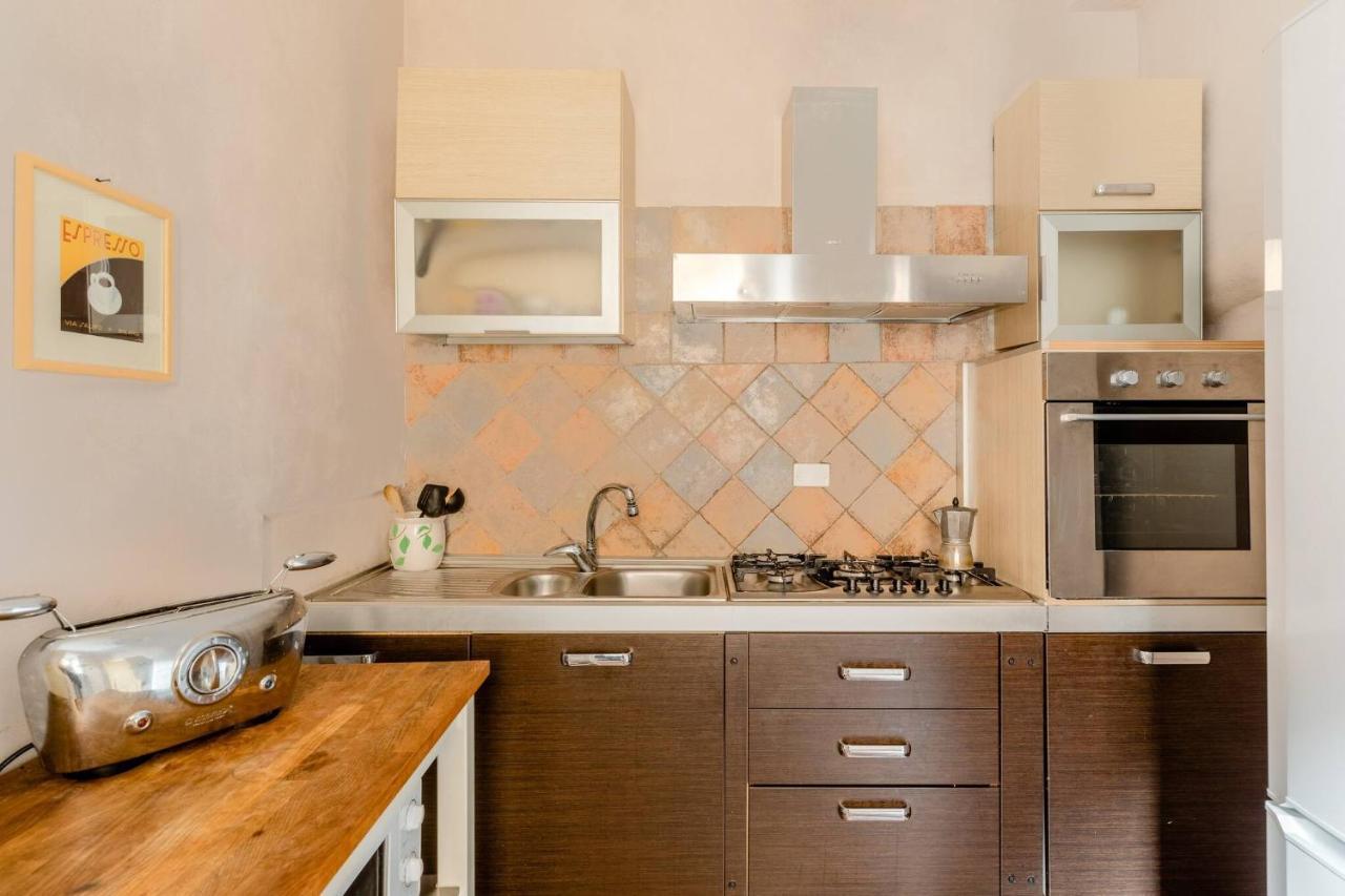 Right In The Ancient Historical Center Two Bedrooms Two Bath, Up To 6 Pax