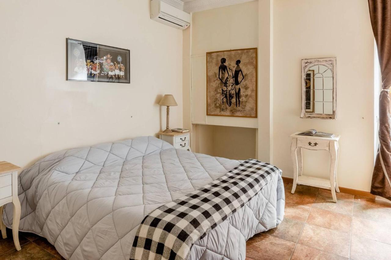 Right In The Ancient Historical Center Two Bedrooms Two Bath, Up To 6 Pax