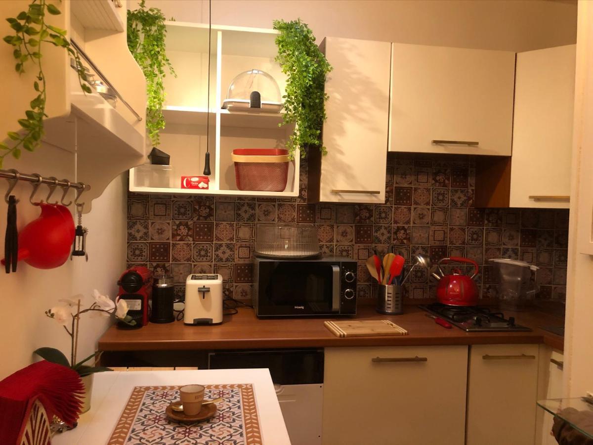 Chez Moi - Cinzia Rome