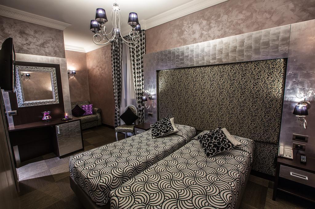 Hotel Romano 2* Rome