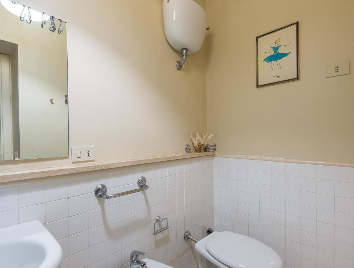 Appartamento Coronari Enchanting Two Bedroom Roma