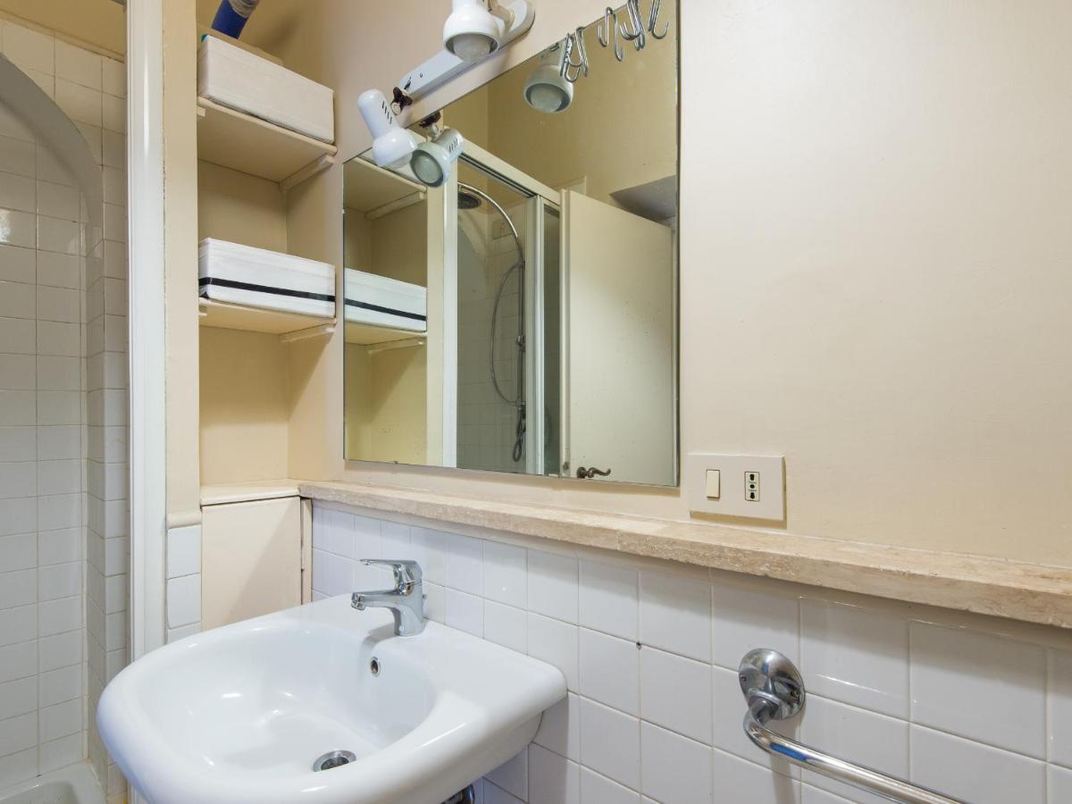 Coronari Enchanting Two Bedroom Appartamento Roma