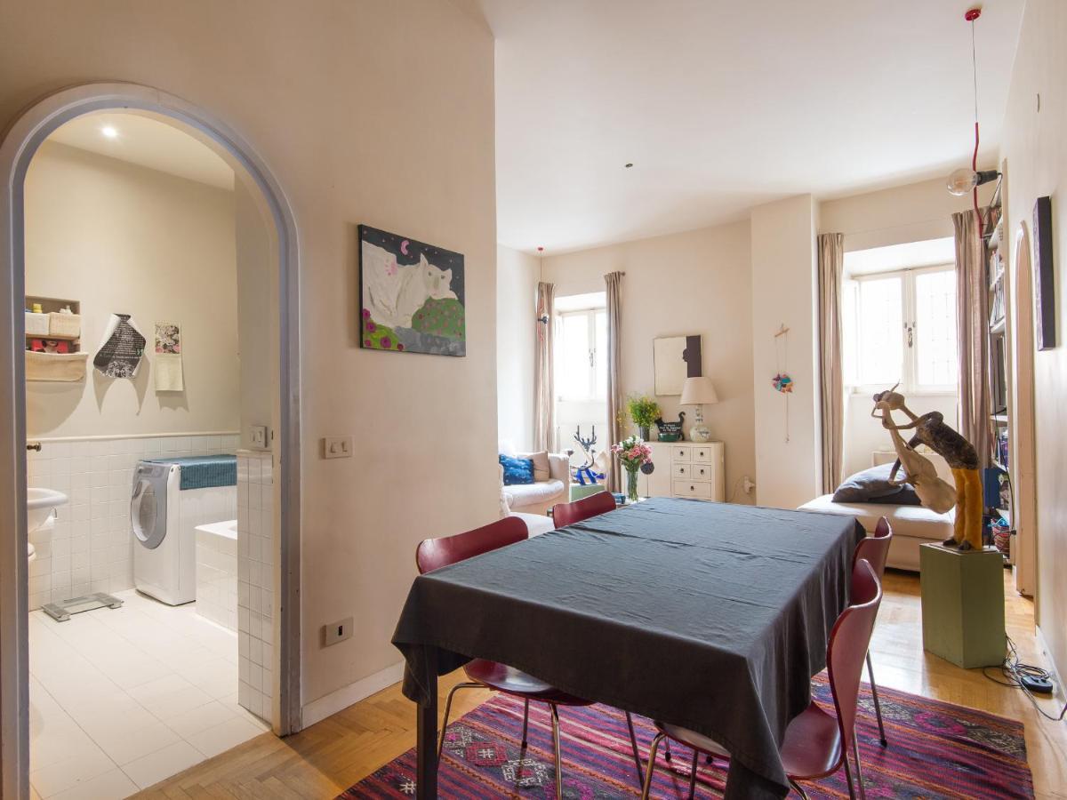 Appartamento Coronari Enchanting Two Bedroom Roma