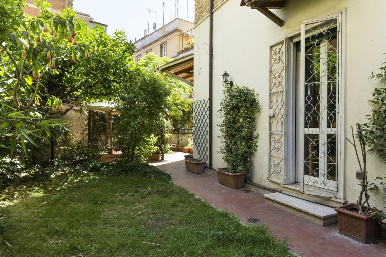 Apartment Lemon Tree Sistine Chapel