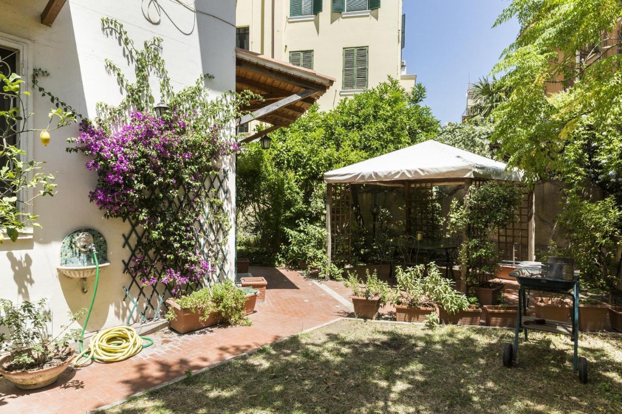 Apartment Lemon Tree Sistine Chapel
