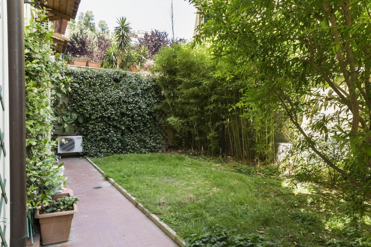 Apartment Lemon Tree Sistine Chapel