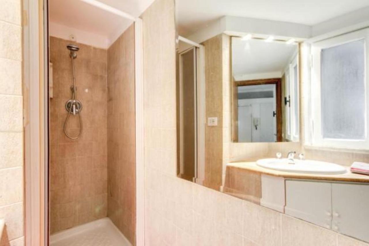 Campo Dei Fiori Stunning And Quiet Apartment Rome