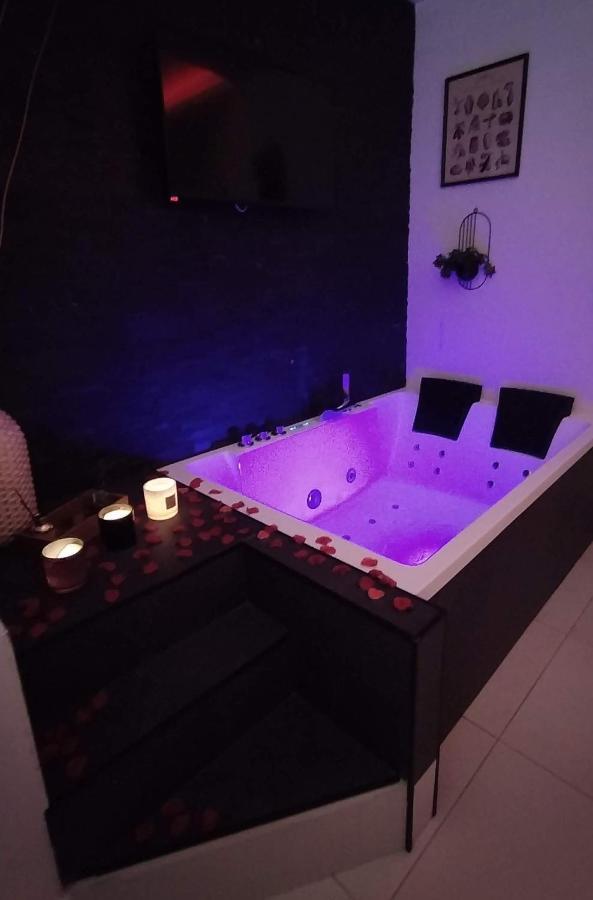Apartment Elegante Open Space Con Vasca Idromassaggio A Trastevere