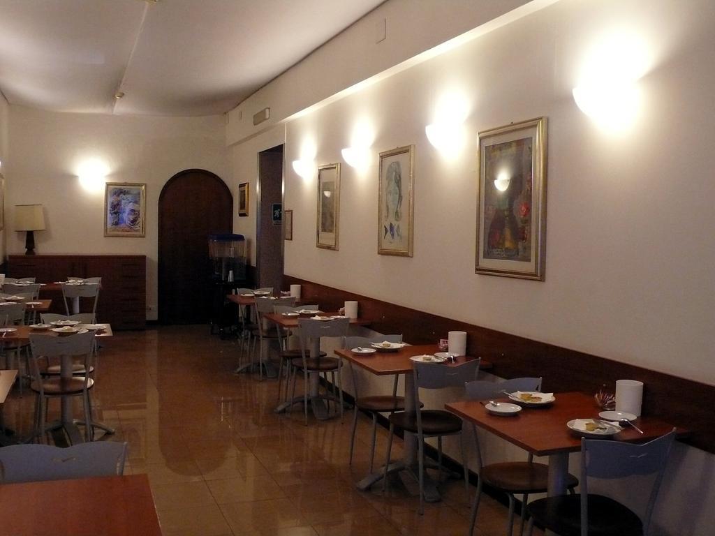 Monteverde E Austria 3* Rome