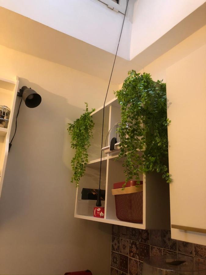 Chez Moi - Cinzia