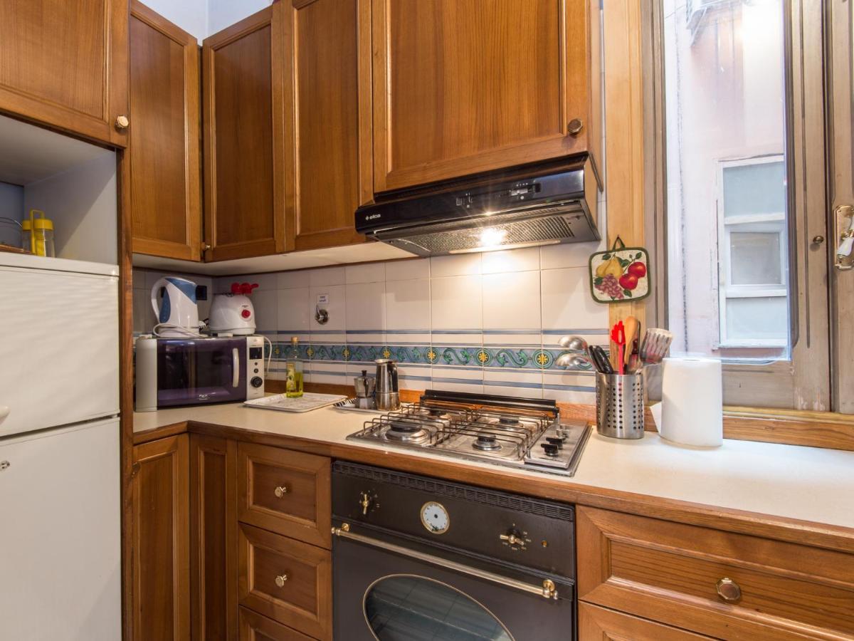 Piazza Navona Charming Apartment