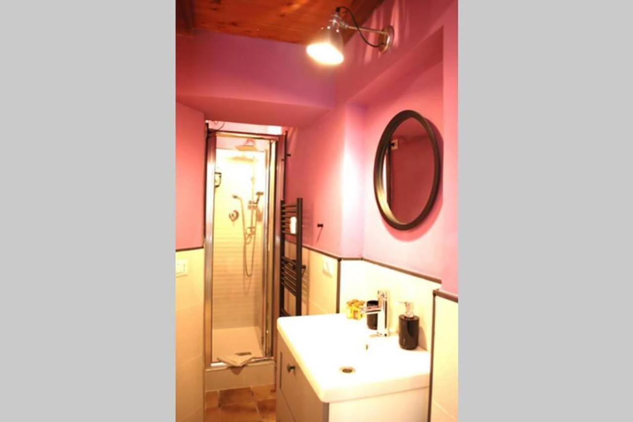 Urbana Apartment