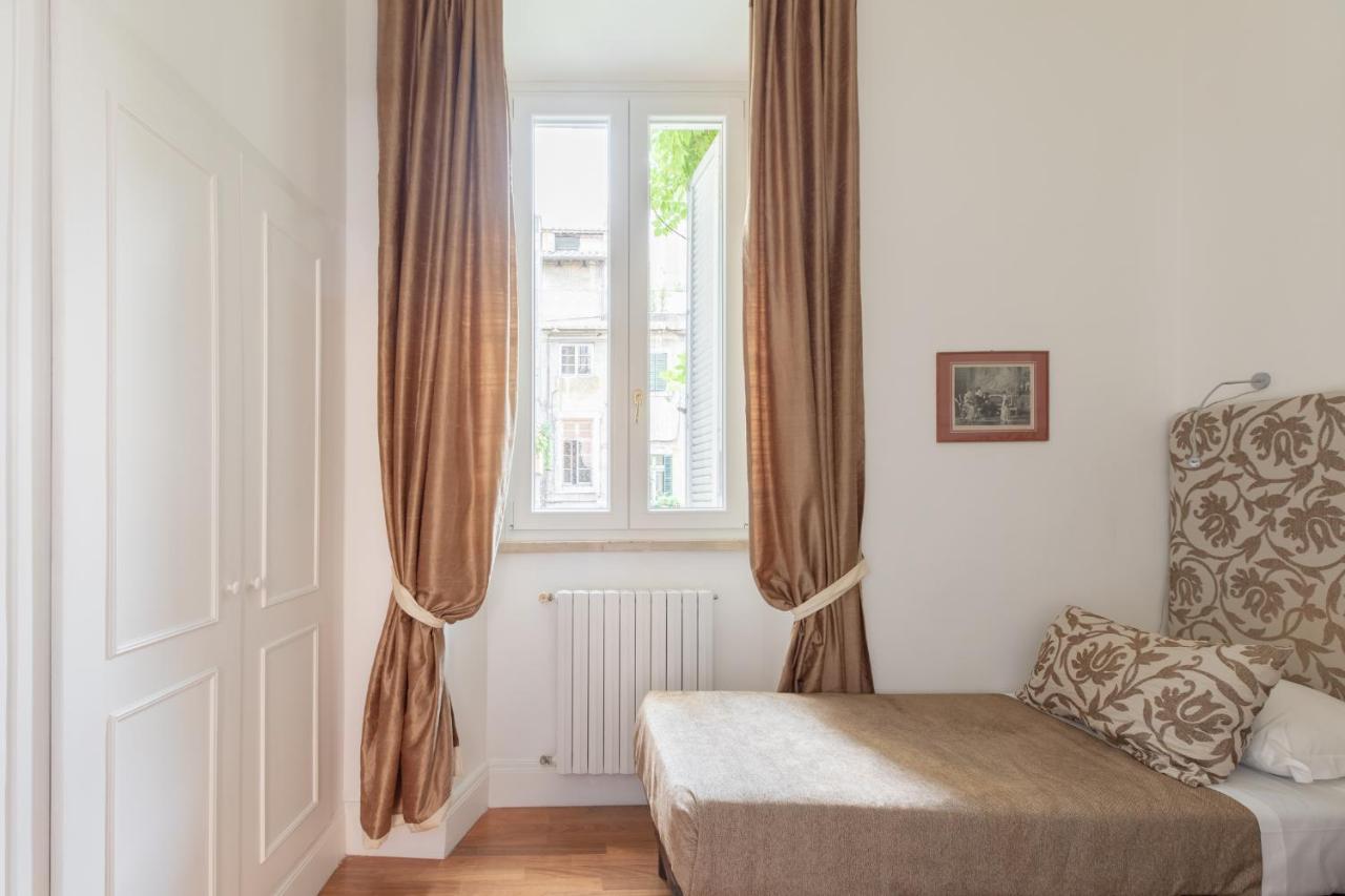 Iflat Elegant In 18th Century Palace Appartamento