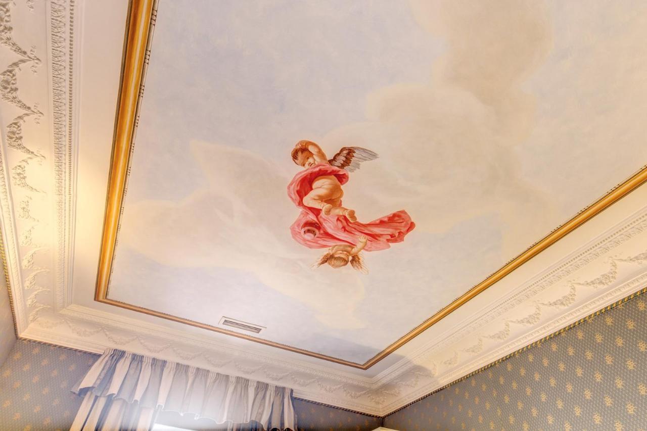 Hotel La Lumiere Di Piazza Di Spagna Roma