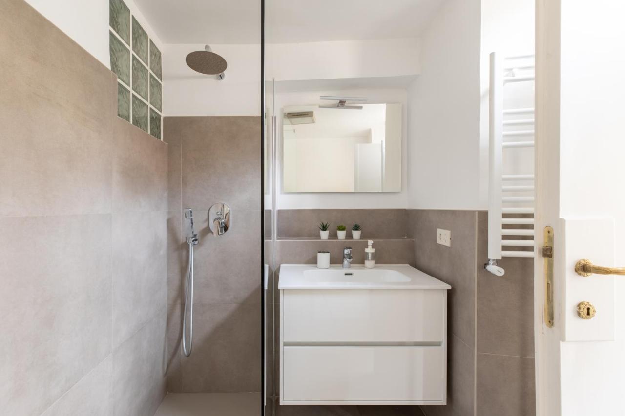 Iflat Elegant In 18th Century Palace Appartamento *