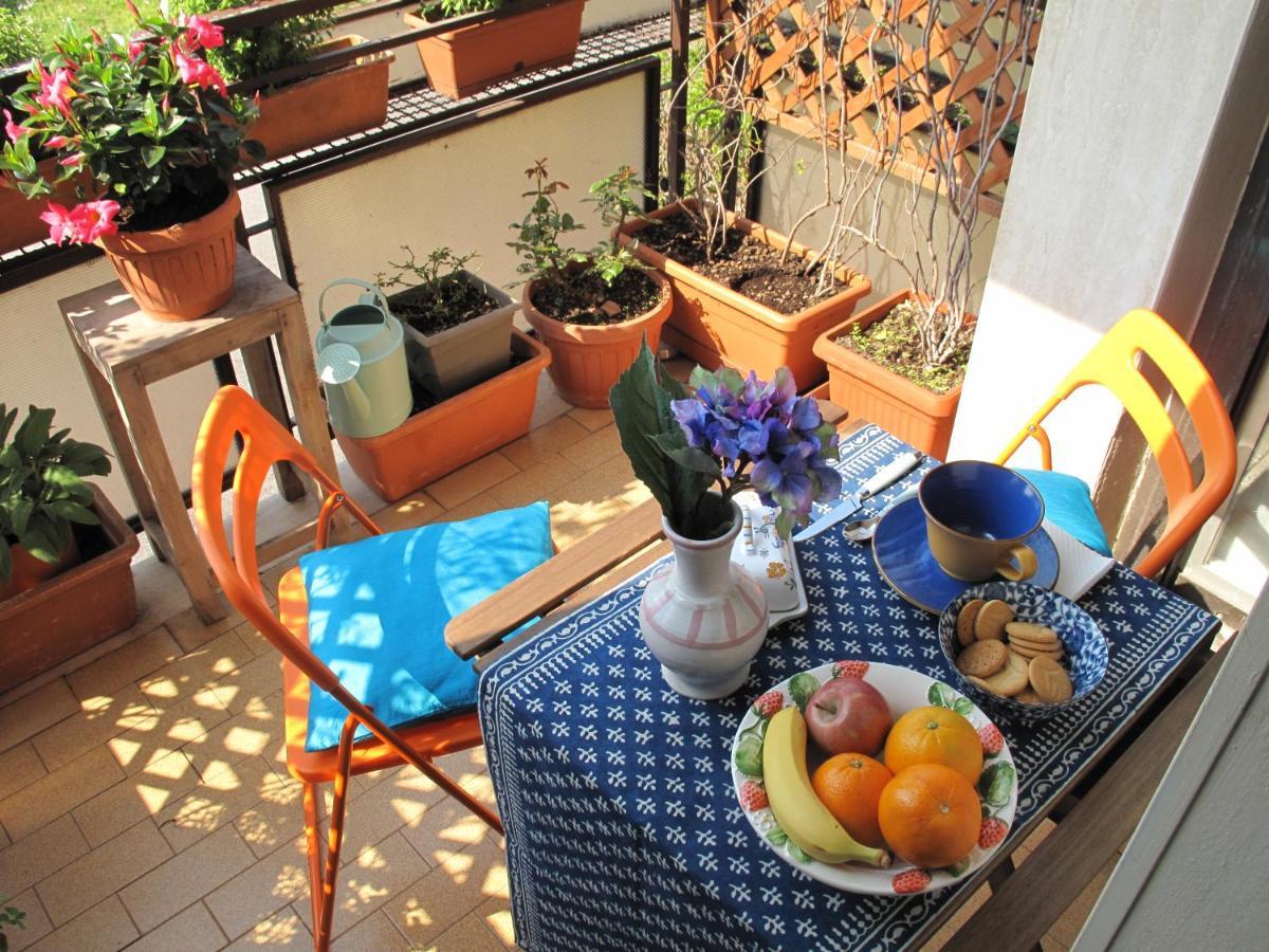 Bright Place In The Park Homestay *