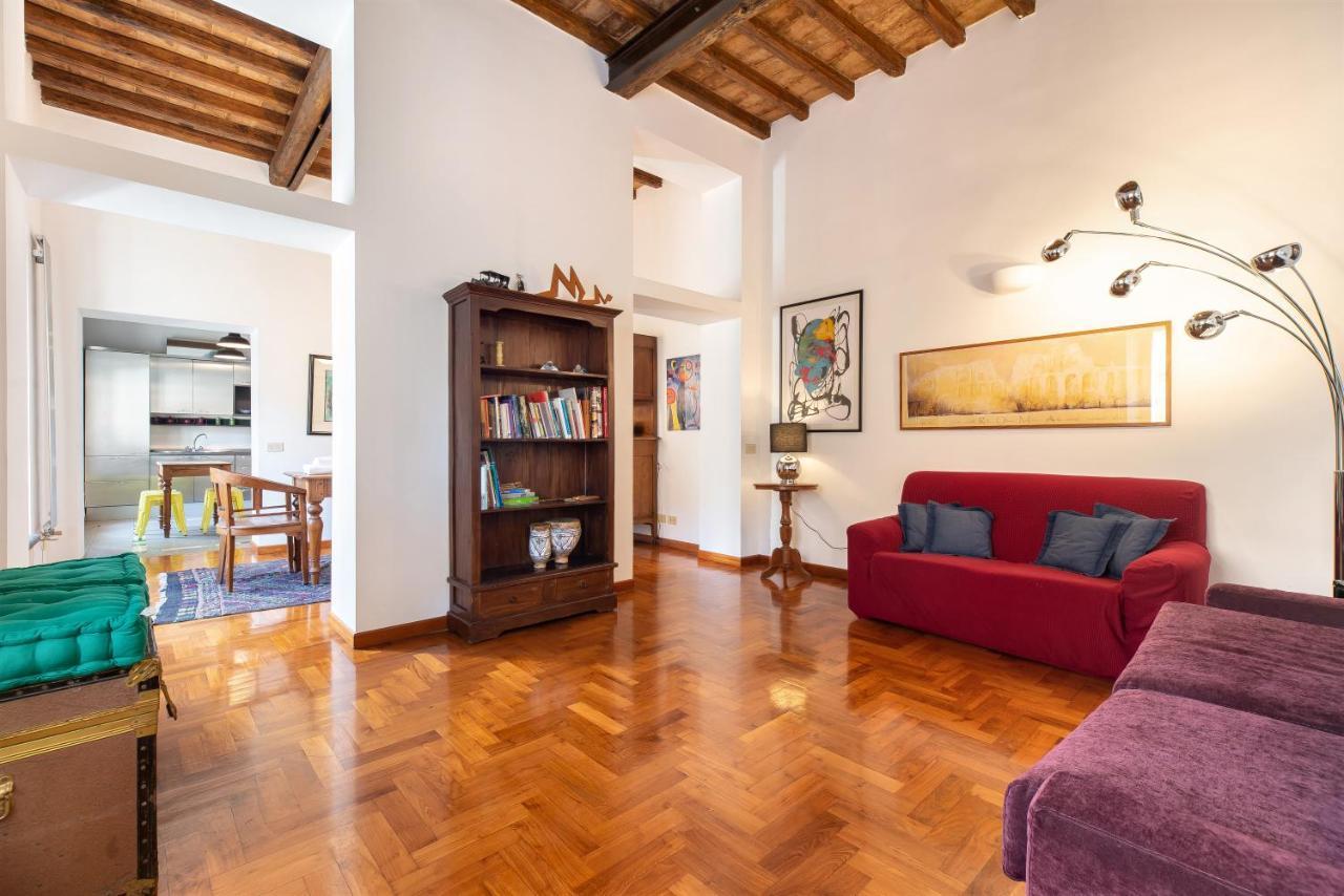 Via Del Teatro Pace Apartment