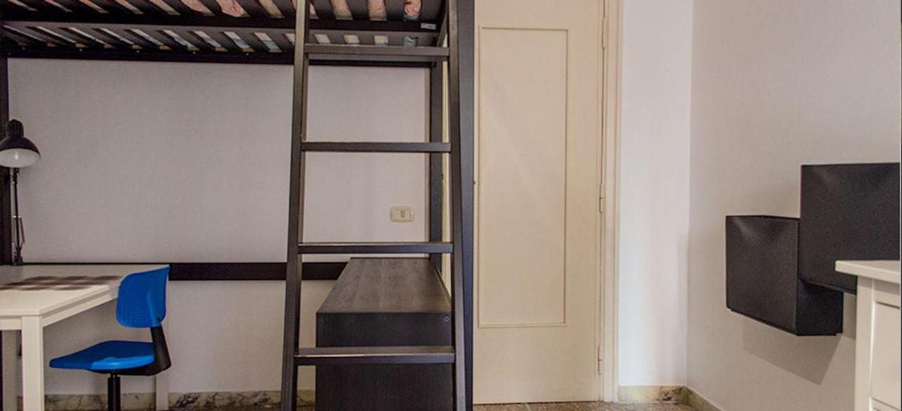 Guest house Kamchu Apartments: Piazza Bologna *