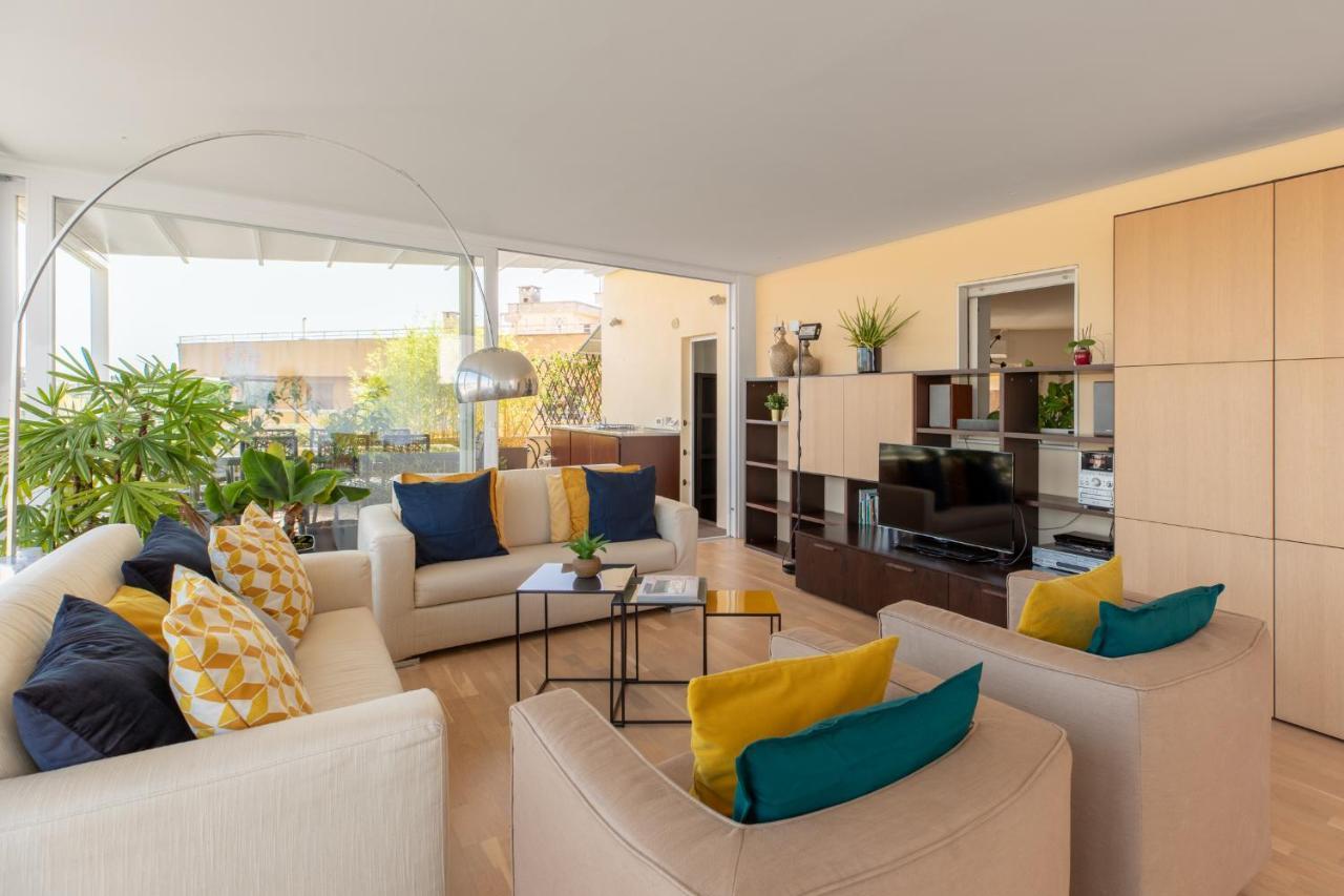 Apartment Iflat Garbatella Grand Penthouse *