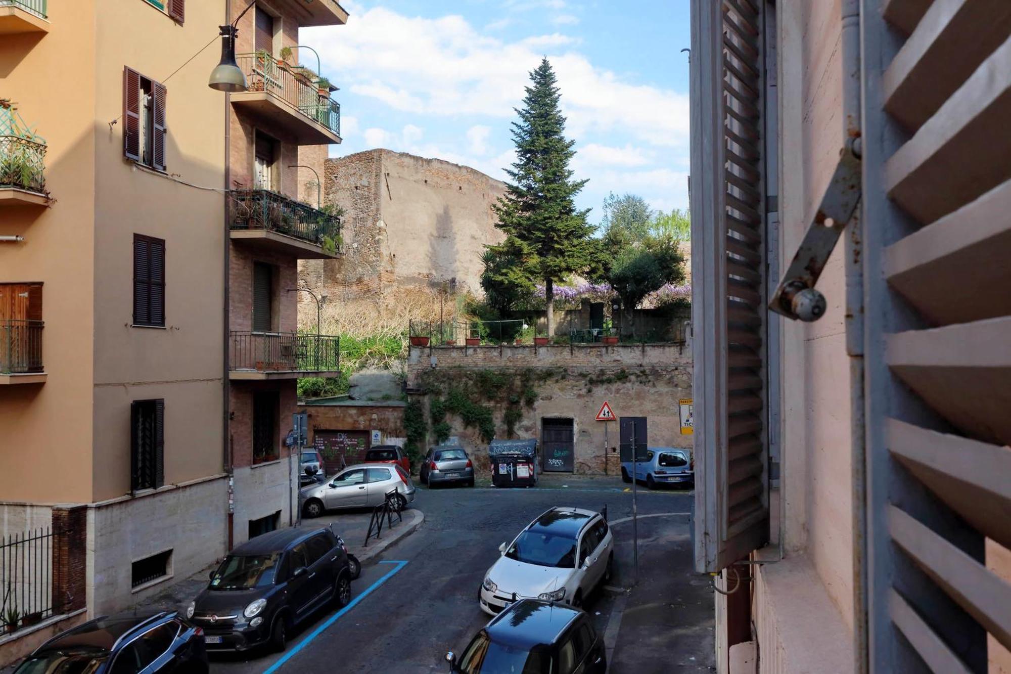 Deco's Place Cloe Roma