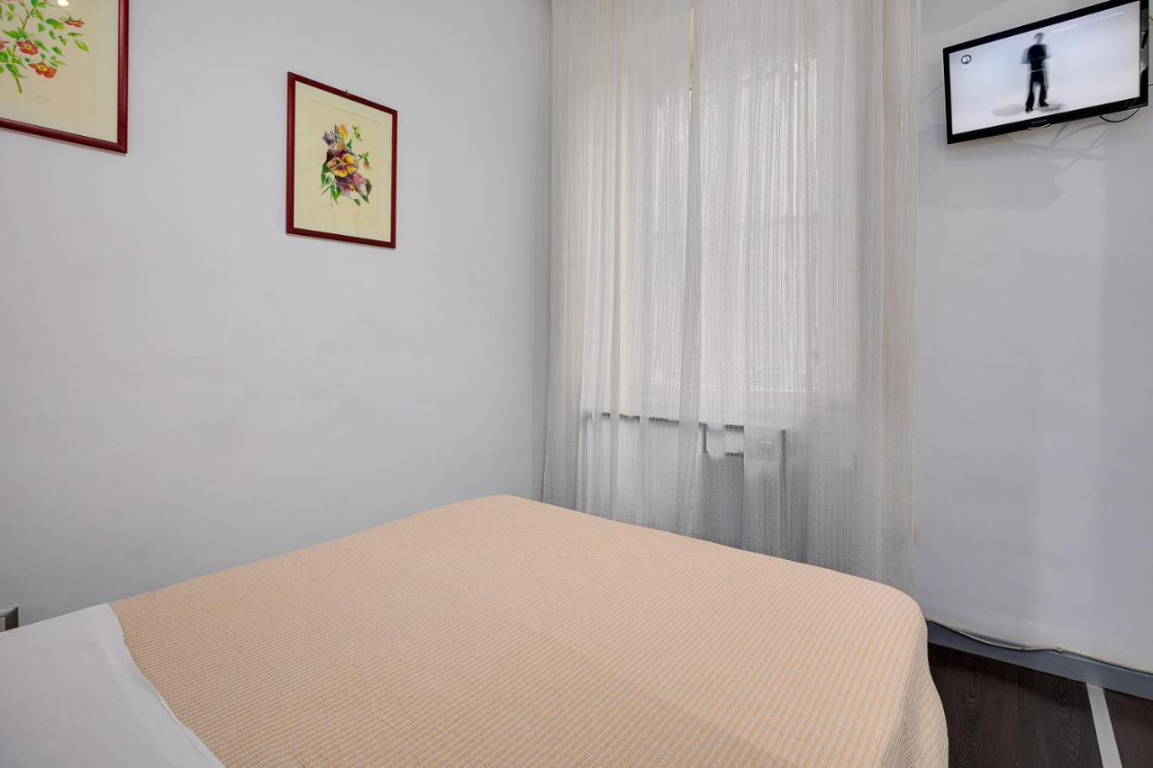 Penelope Guest house 3*