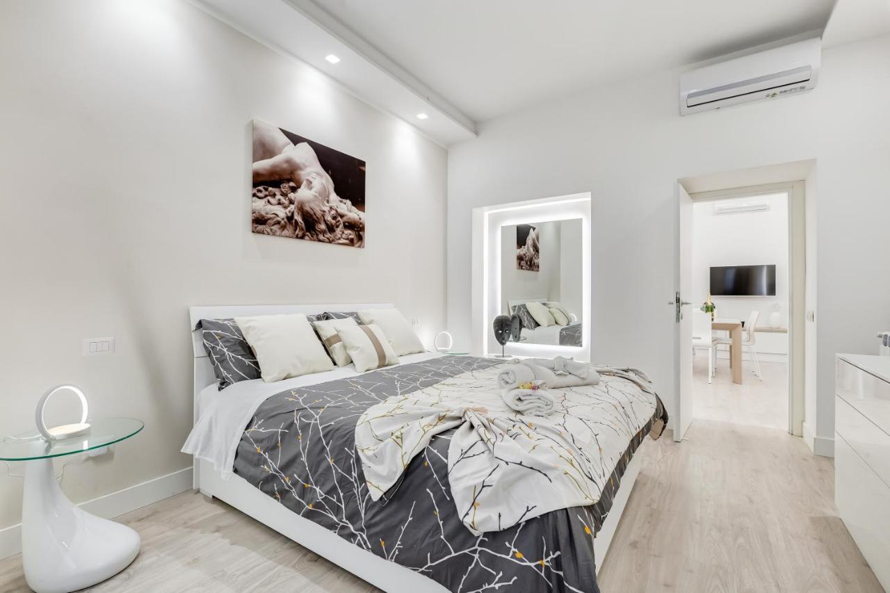 Bmga L The White Crown In Testaccio Apartment *
