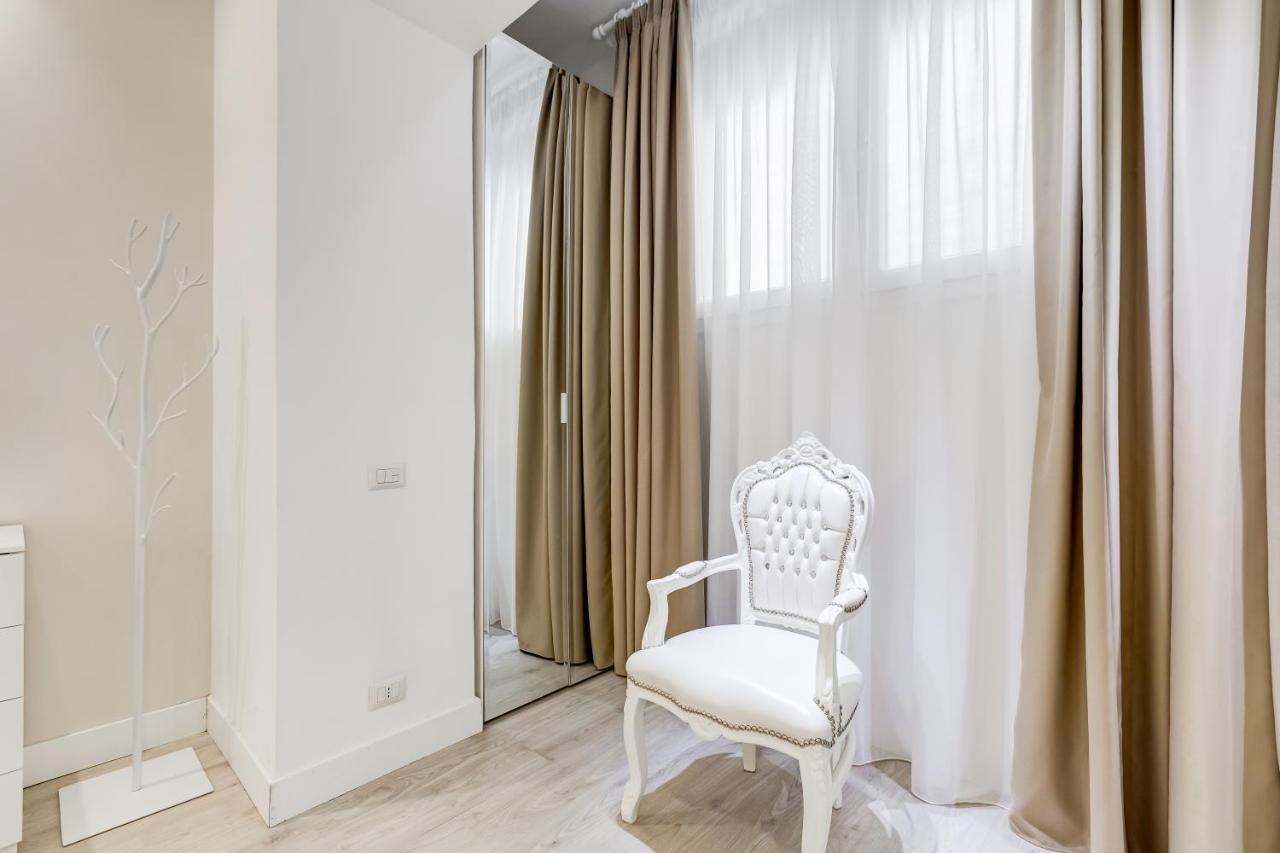 Bmga L The White Crown In Testaccio Rome