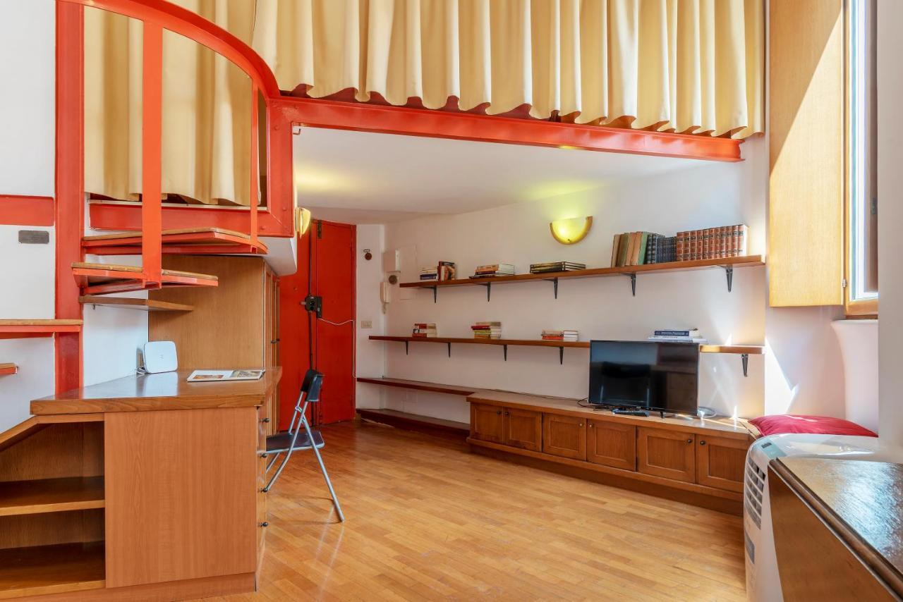 Piazza Santa Maria In Trastevere Cozy Flat