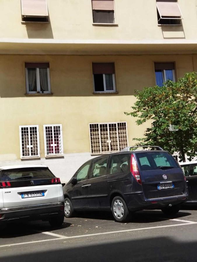 Affittacamere , Near Trastevere Station * Roma