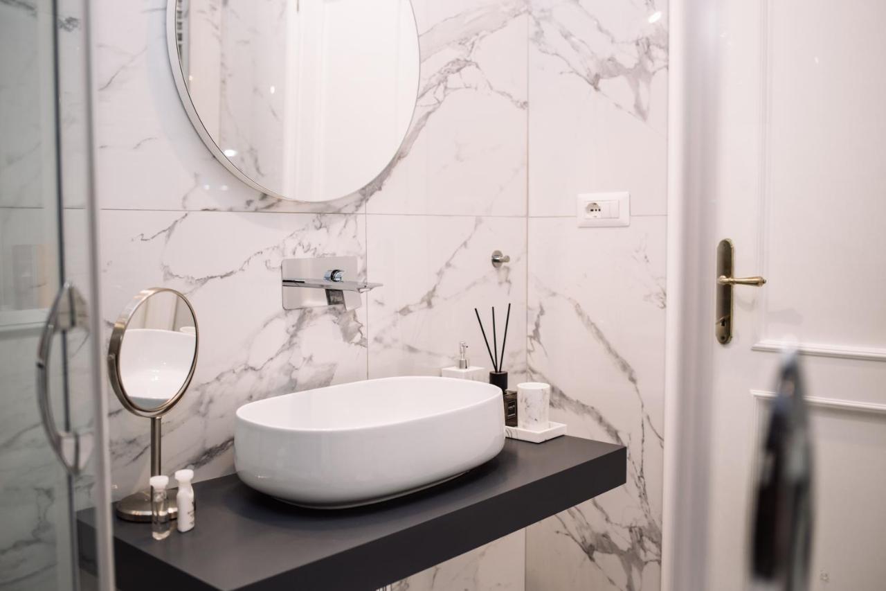 Fellini Design Suites Romе *