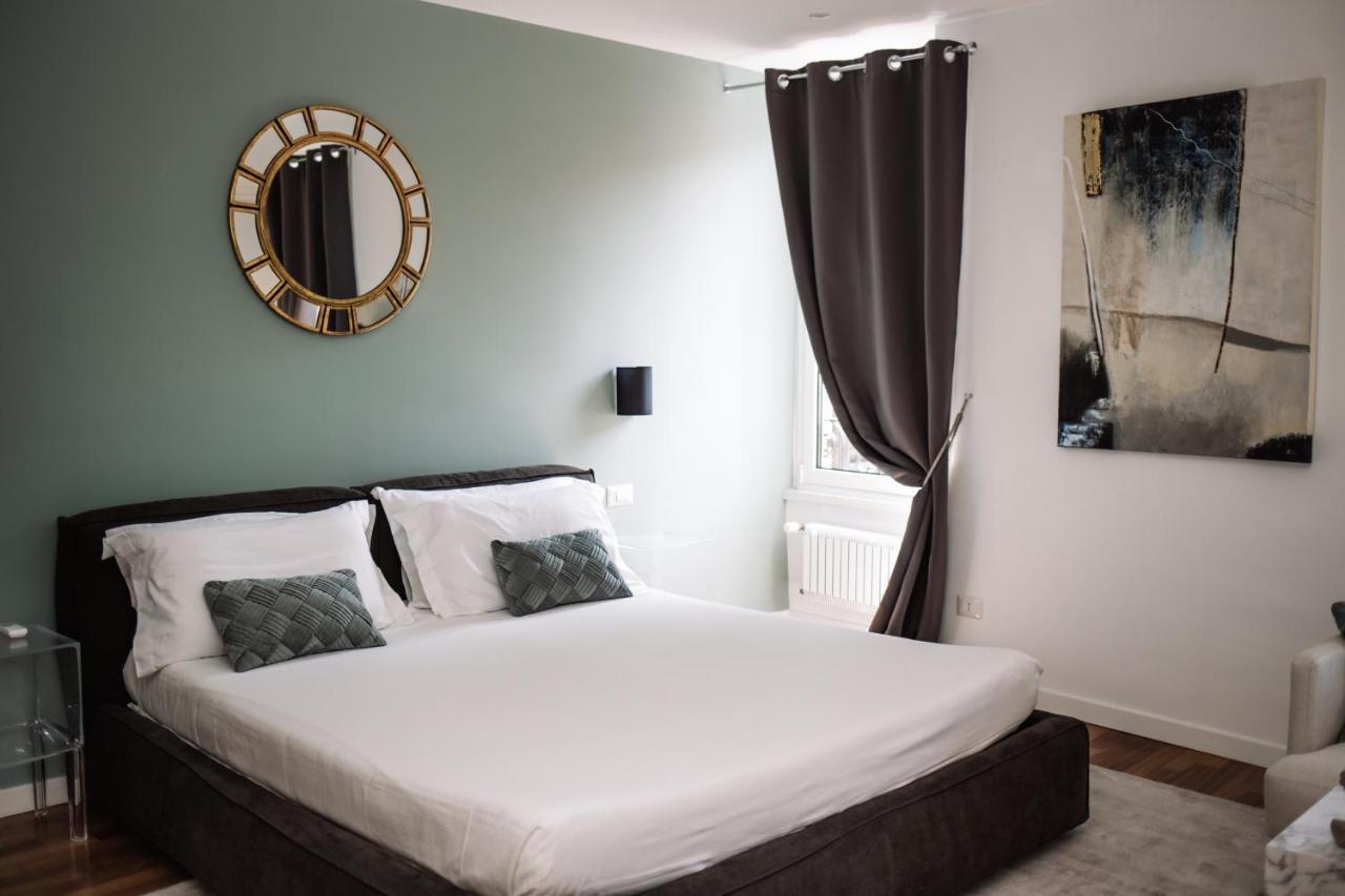 Guest house Fellini Design Suites Romе Rome