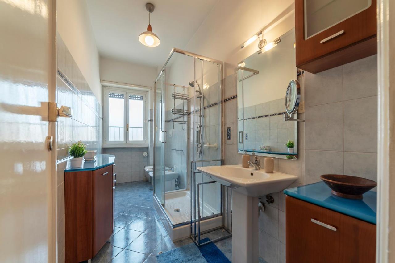 Roomy And Bright With Terrace Rome