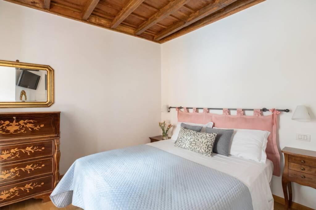 Iflat Via Del Corso Elegant Apartment *