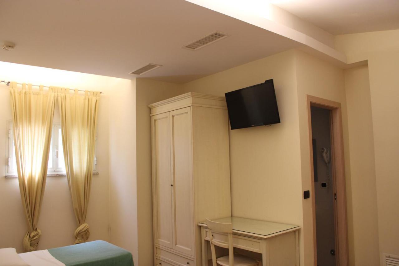 Hotel La Locanda Del Borgo Rome