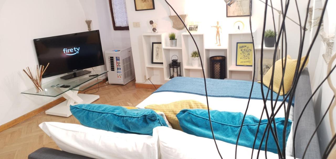 The Old Town Apartment *