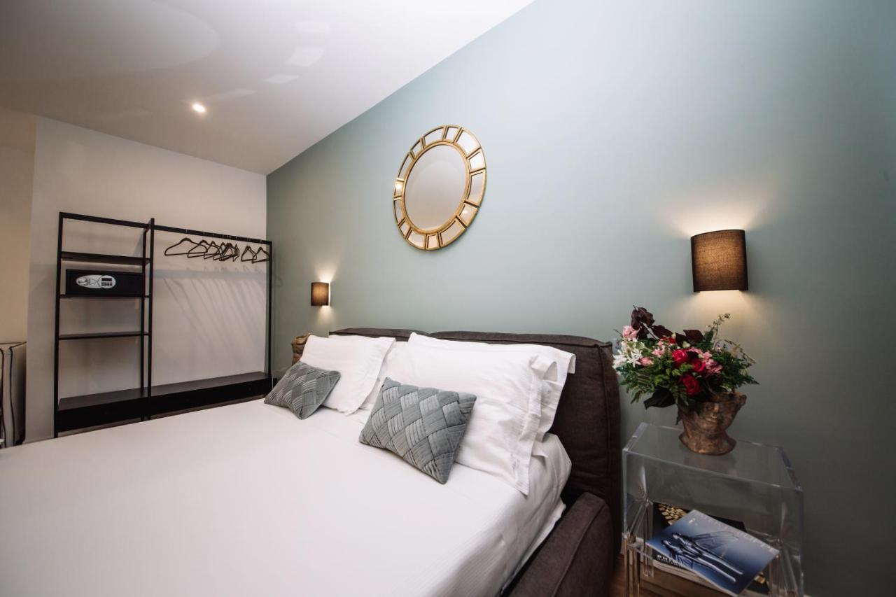 Guest house Fellini Design Suites Romе Rome