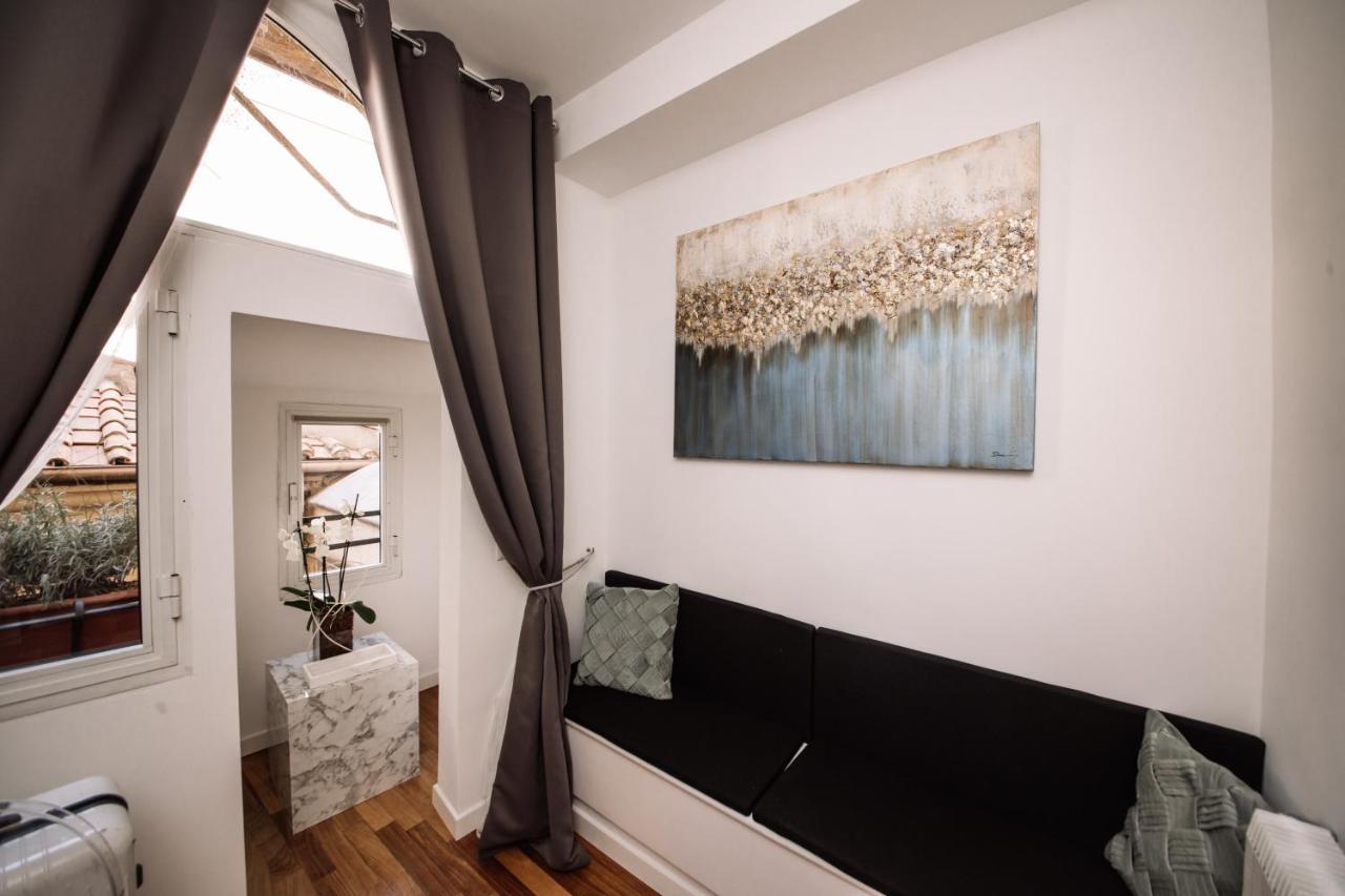 Fellini Design Suites Romе *