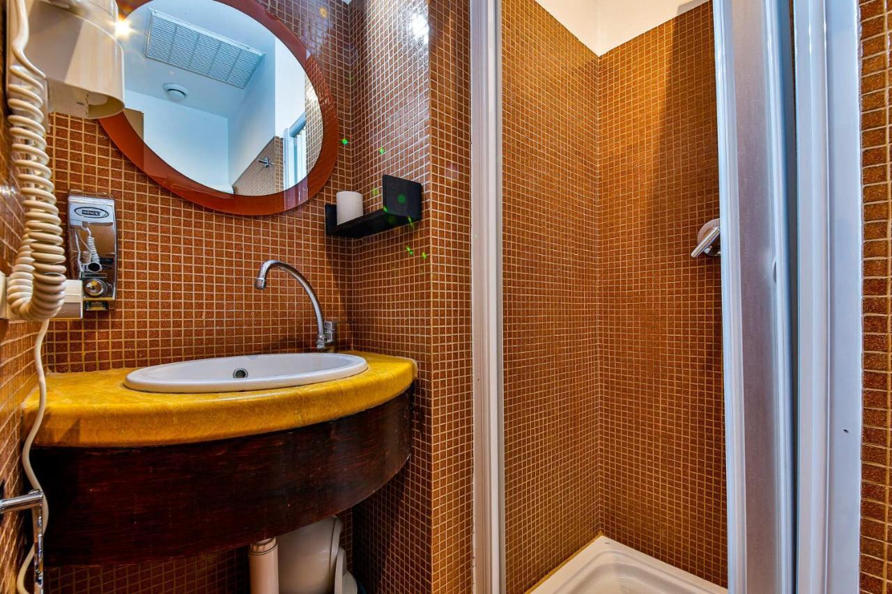 Affittacamere E-room 42