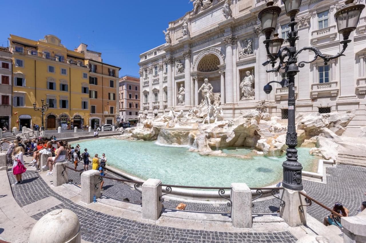 [fontana Di Trevi - 5 Stelle] Con Balcone *