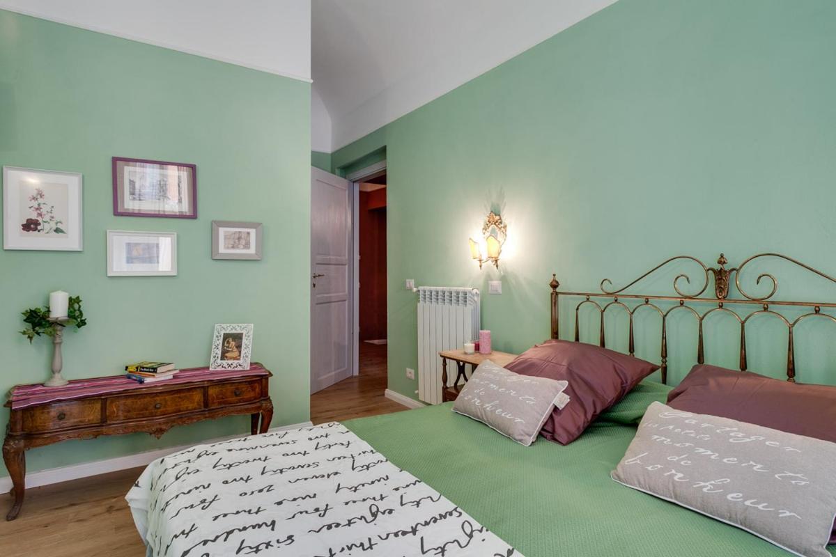 Guest house Femasuites *