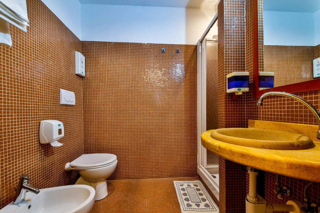 E-room 42 Affittacamere Roma
