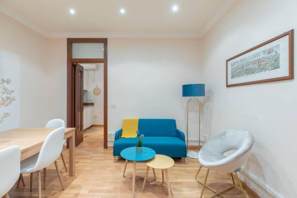 Iflat Spanish Steps Blue Apartment *