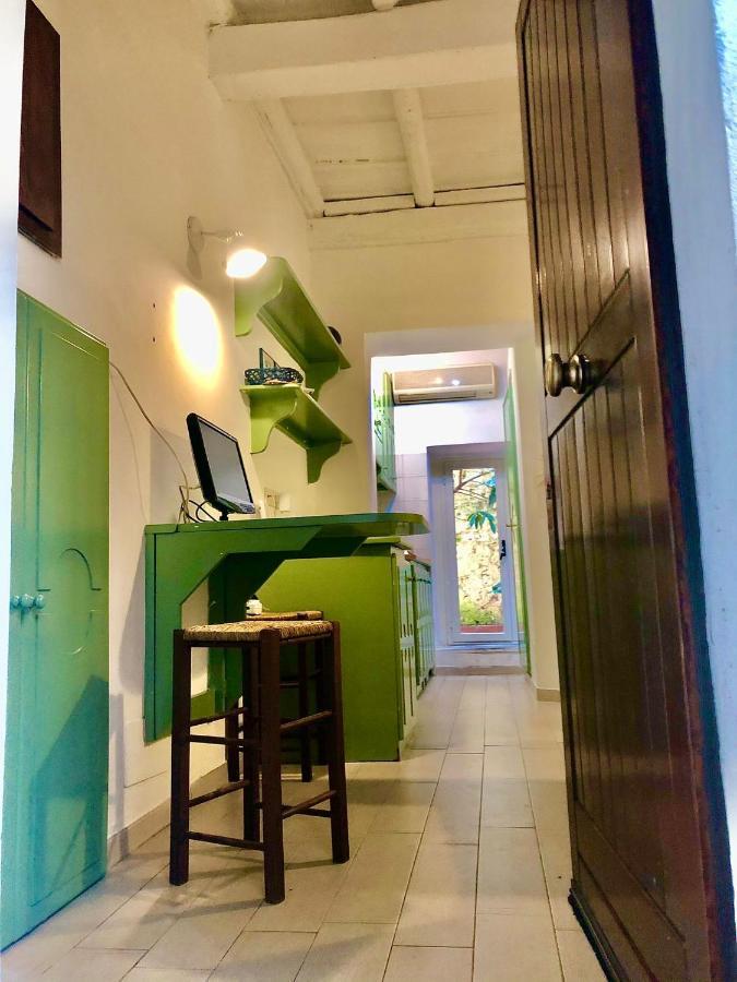 Apartment Giardino Segreto A Trastevere! - La Dolce Vita
