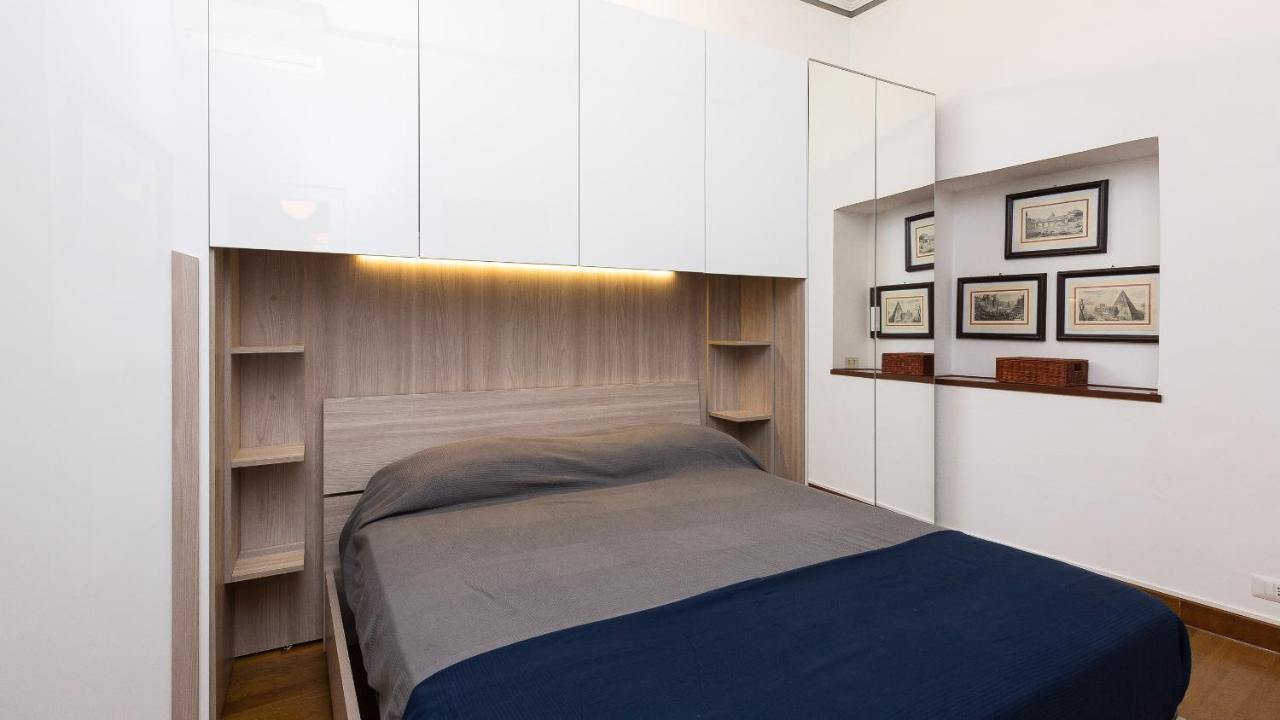 Cartari In Appartamento Roma