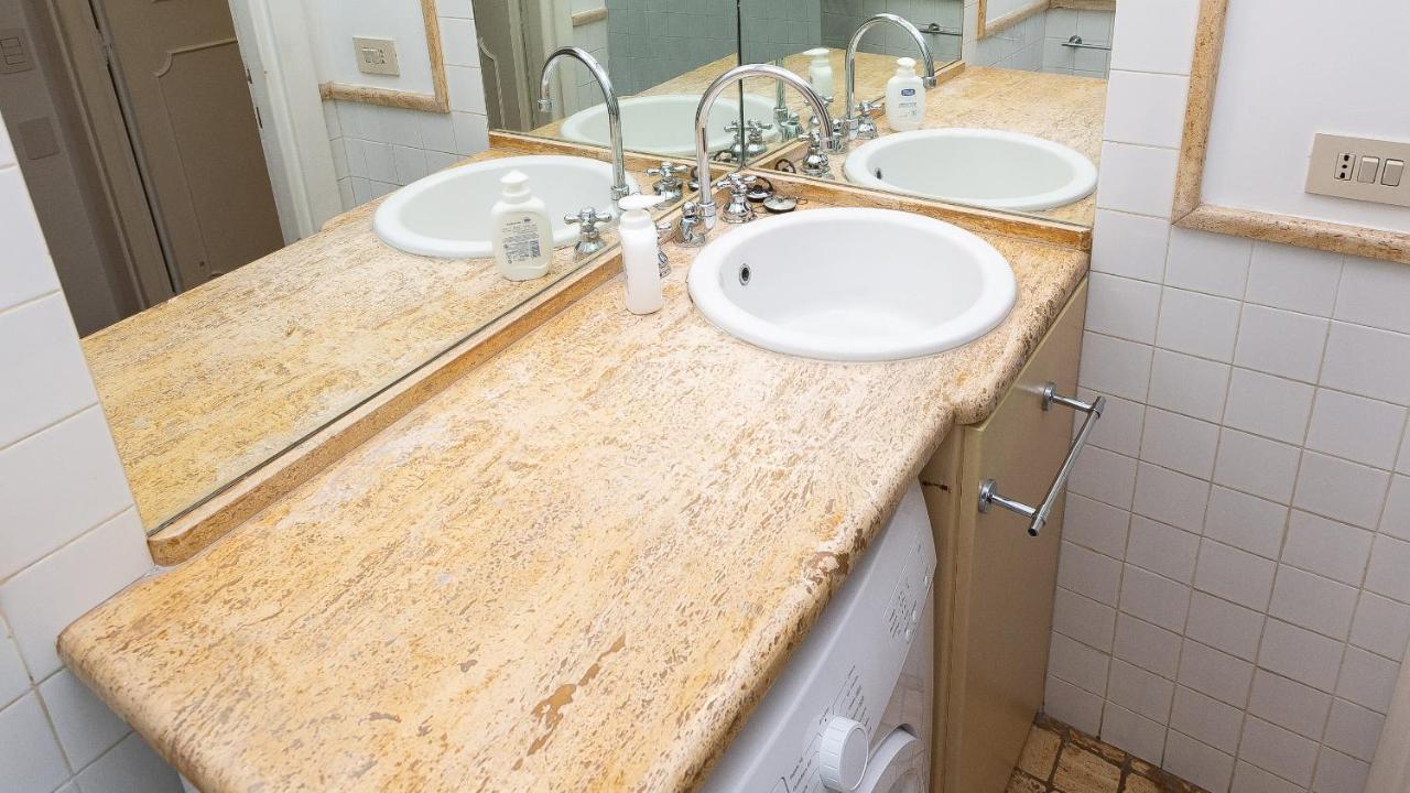 Appartamento Cartari In Roma