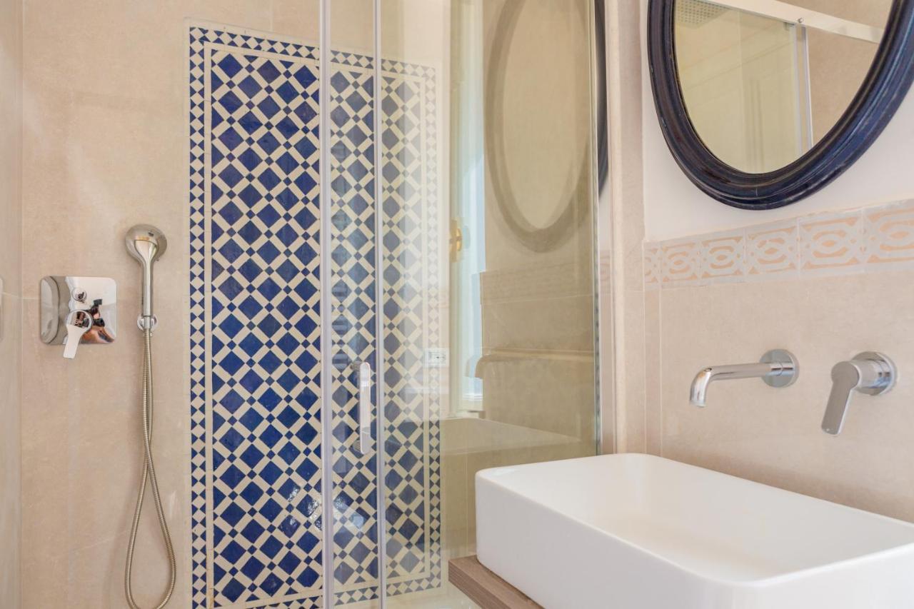 Apartment Romantica With Balcony Near San Giovanni Rome