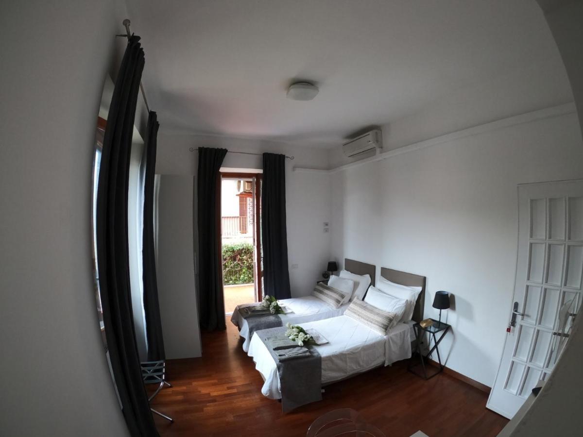 Bed & Breakfast Emi's 2*