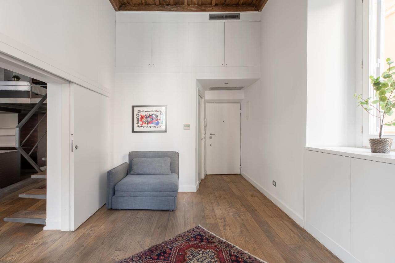 Iflat Art In The Heart Of Apartment