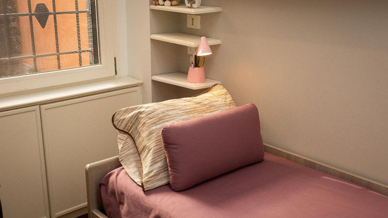 Appartamento Gregoriana Luxury In *